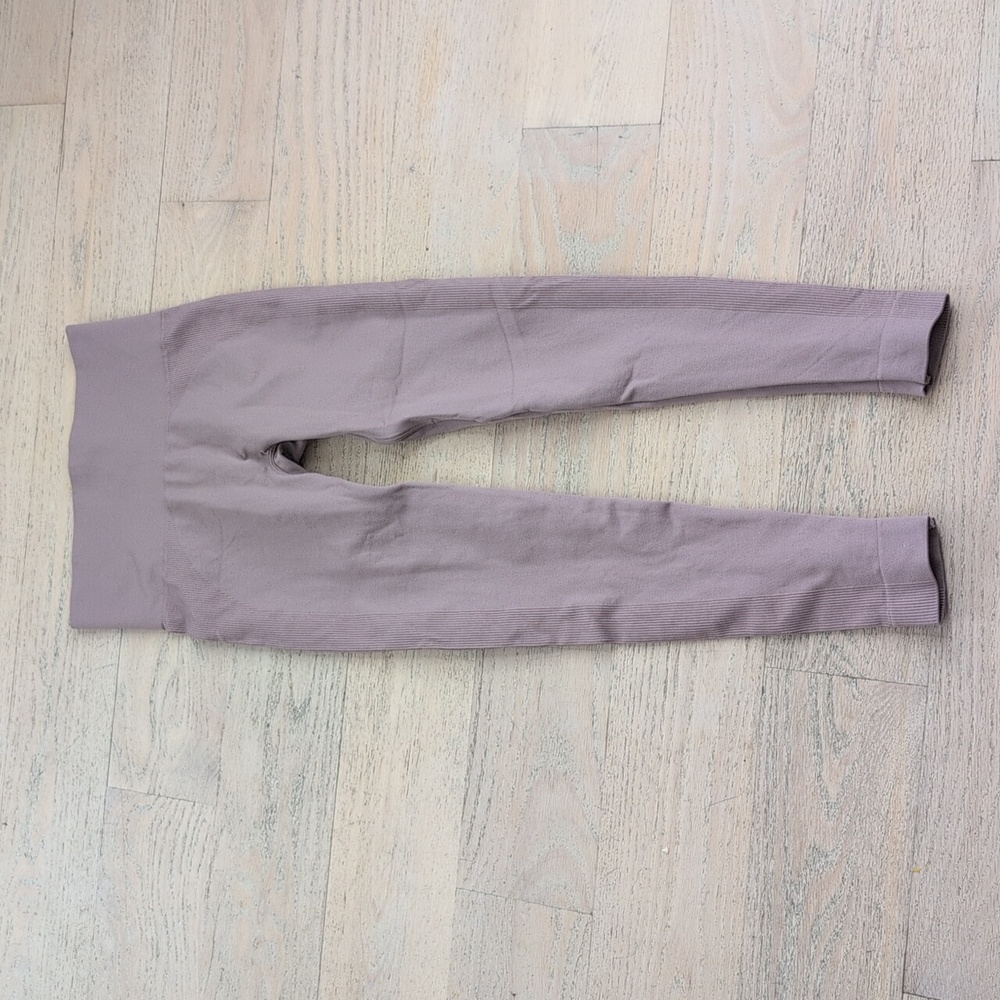 SET Active Leggings Small
